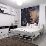Alexandra House