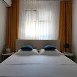 ホームステイ Alexandra House