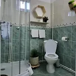 Alexandra House ホームステイ *