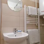 Alexandra House * קוסטינסטי