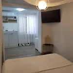 Alexandra House קוסטינסטי