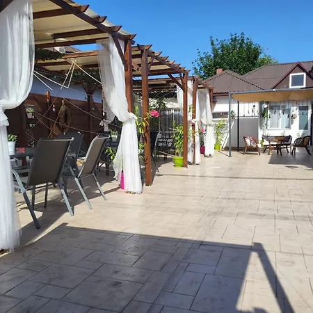 Alexandra House Alloggio in famiglia *