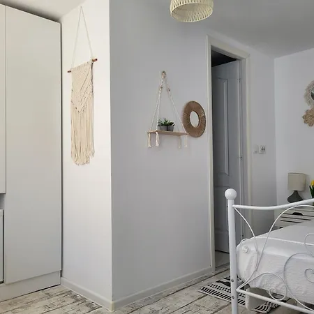 Privatunterkunft Alexandra House *